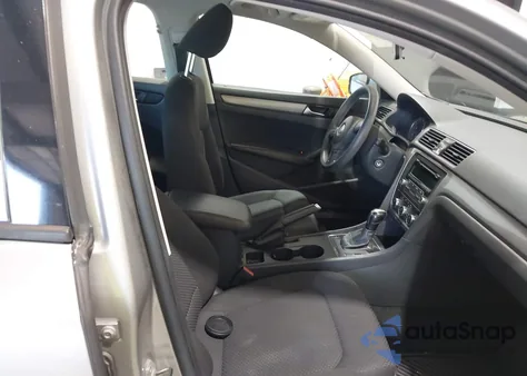 2012 Volkswagen Passat 2.5L S из США, поврежденный, VIN 1VWAP7A30CC079865